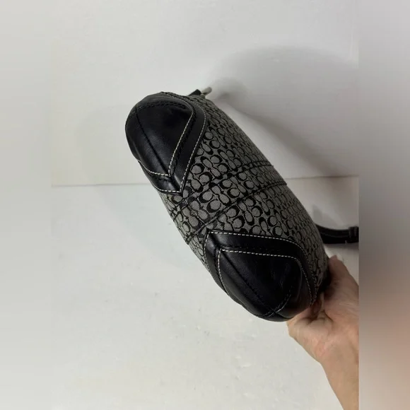 Coach Soho Signature Mini C Jacquard/Leather Crossbody Swingpack Bag Black Y2K - Picture 7 of 12